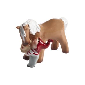 Tusse feeds horse, H.7cm